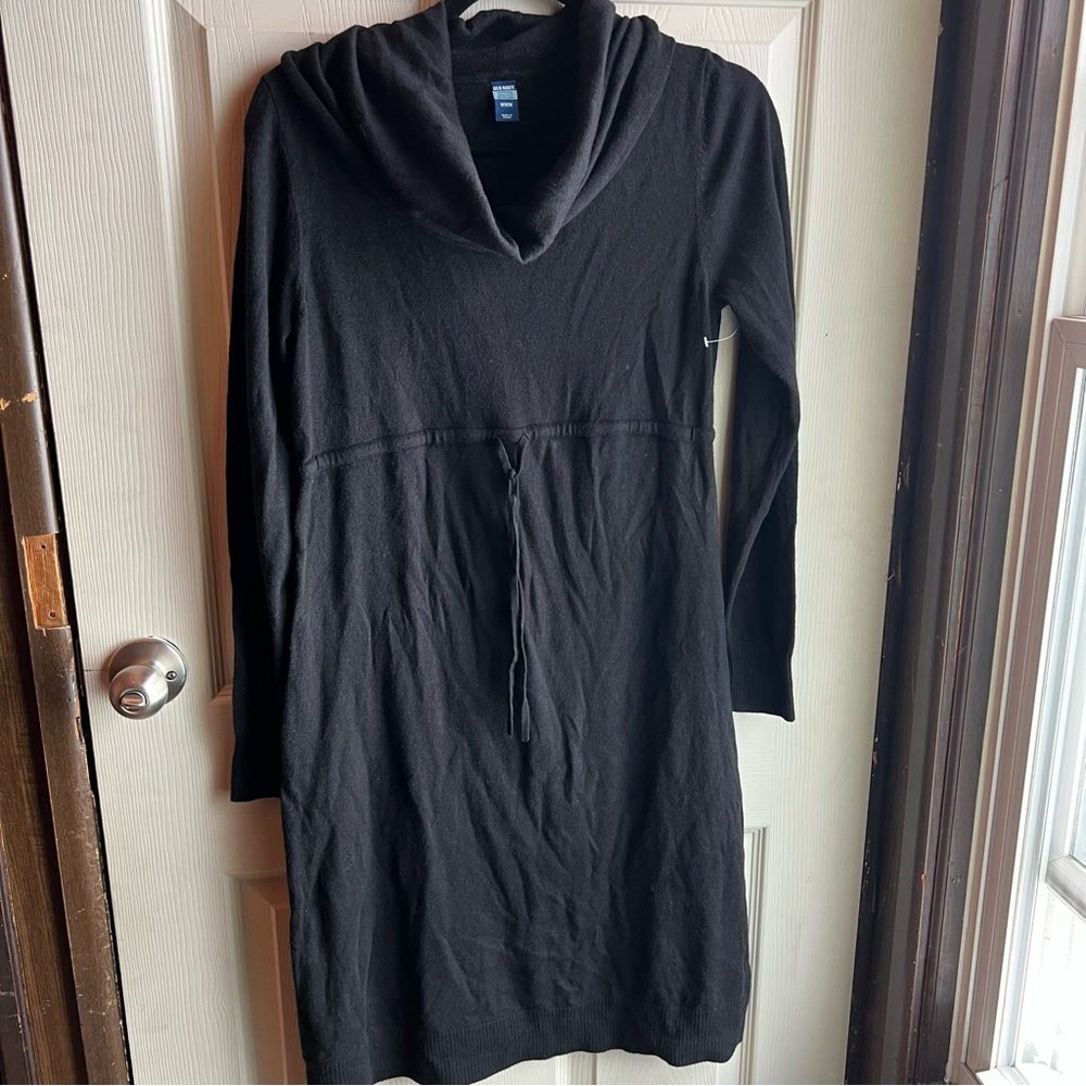 Old Navy Drawstring Waist Maternity Black Dress and Long Sleeve - Picture 8 of 8